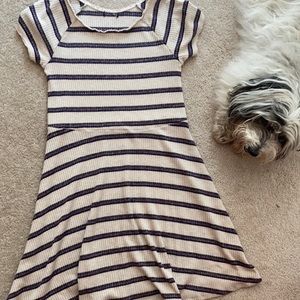 Striped casual midi dress, Ruffus-approved!